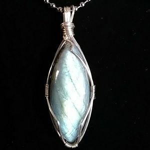 Earth Majik Minerals Jewelry - Gold and green flash Labradorite Earth Majik Minerals Jewelry - Gold and green flash Labradorite